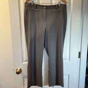 Chico's Dress Pants Light Gray Womens Size 2.5 Short Faux Pocket Button Zip